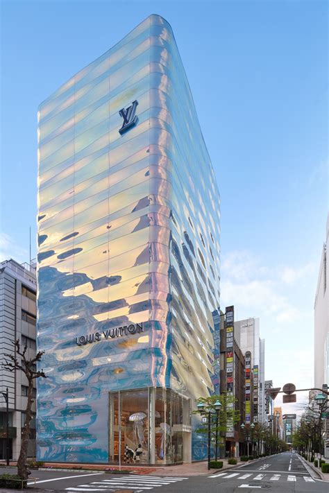 tokyo ginza louis vuitton.